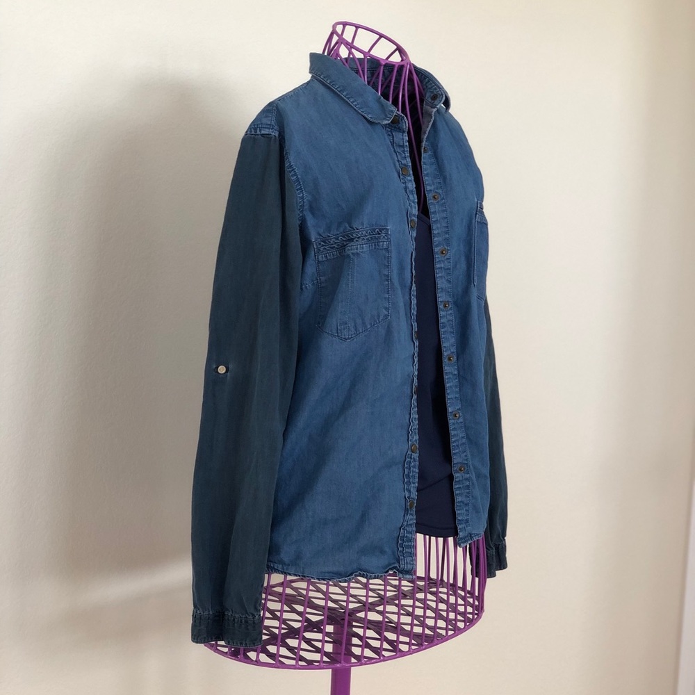 F21 two tone denim top
